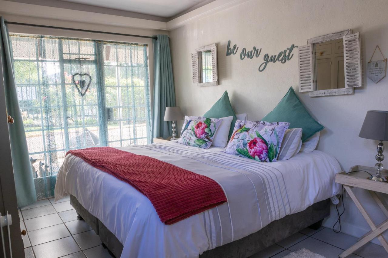 Hotel Honeysuckle Clarens Zewnętrze zdjęcie